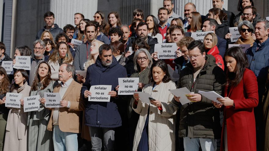 Periodistas parlamentarios se concentran contra los ‘agitadores’, en febrero.