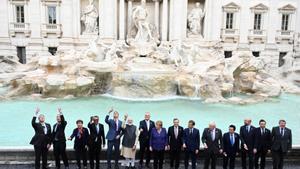 Los líderes del G20 en la Fontana di Trevi. 