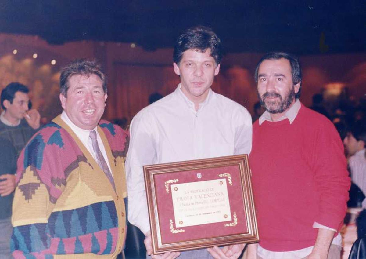 «Genovés» en El Campello con Mauri y Julià como directivos.Información