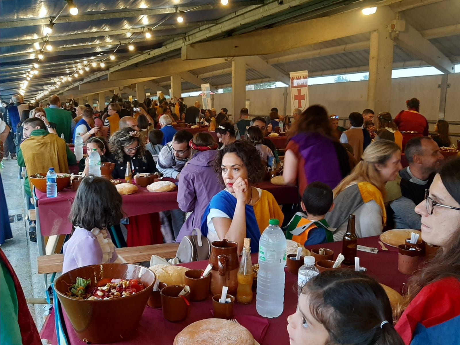 Lleno por Exconxuraos en Llanera: grandes y pequeños disfrutan de la gran fiesta del verano en el concejo