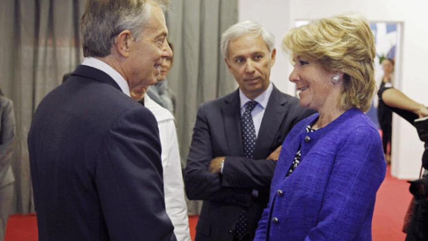 Blair, amb Esperanza Aguirre.