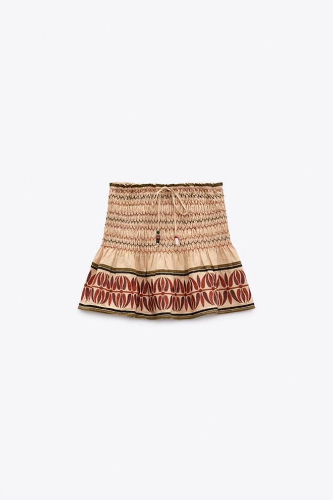 Minifalda de estampado étnico de Zara