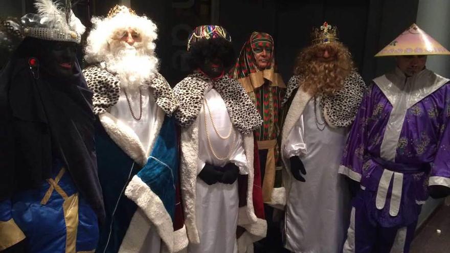 Los Reyes Magos, ayer, en Colombres..