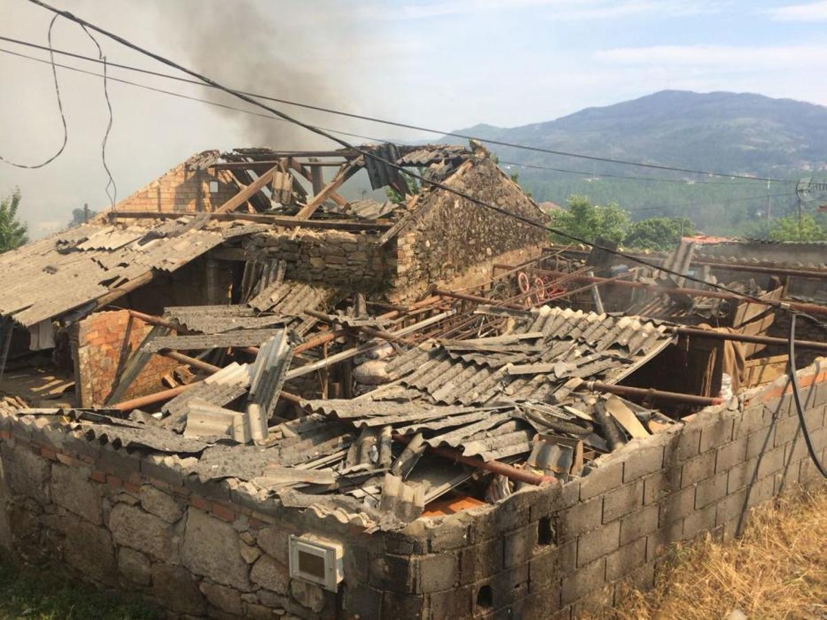 Explosió en un magatzem pirotècnic a Tui Explosió en un magatzem pirotècnic a Tui