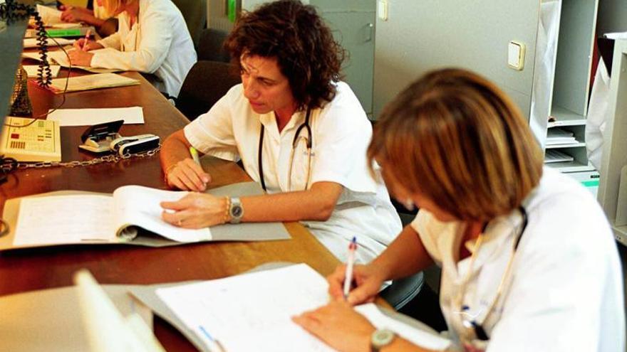 Casi 3.000 enfermeras de Castellón podrán prescribir medicamentos