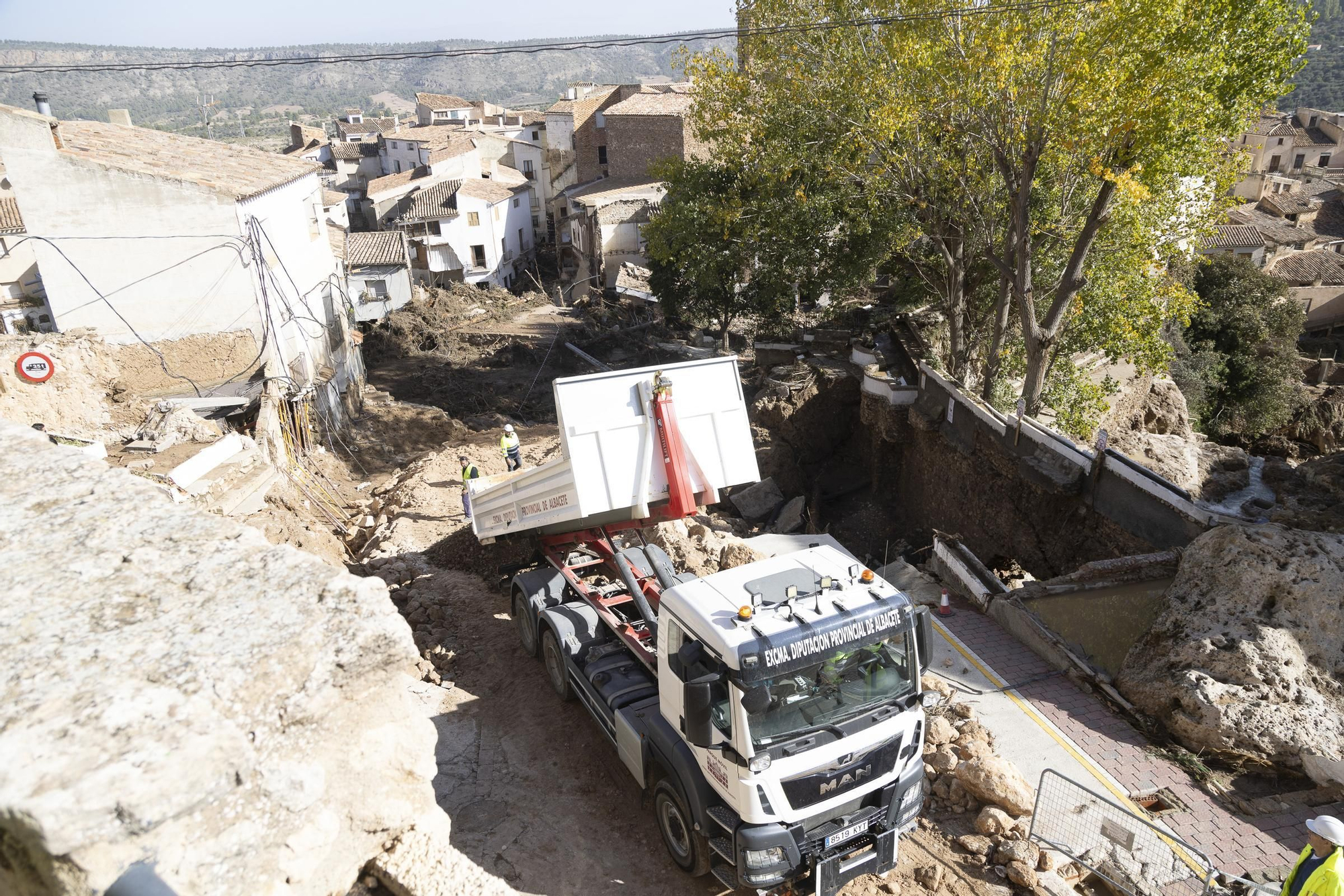 El pueblo de Letur sigue devastado este jueves  tras las fuertes inundaciones