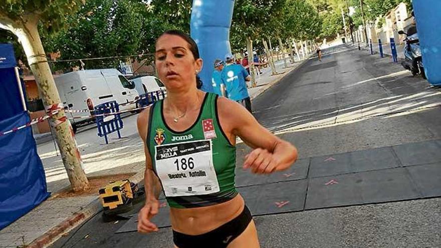 Benyakad y Beatriz Antolín ganan la Milla de Andratx