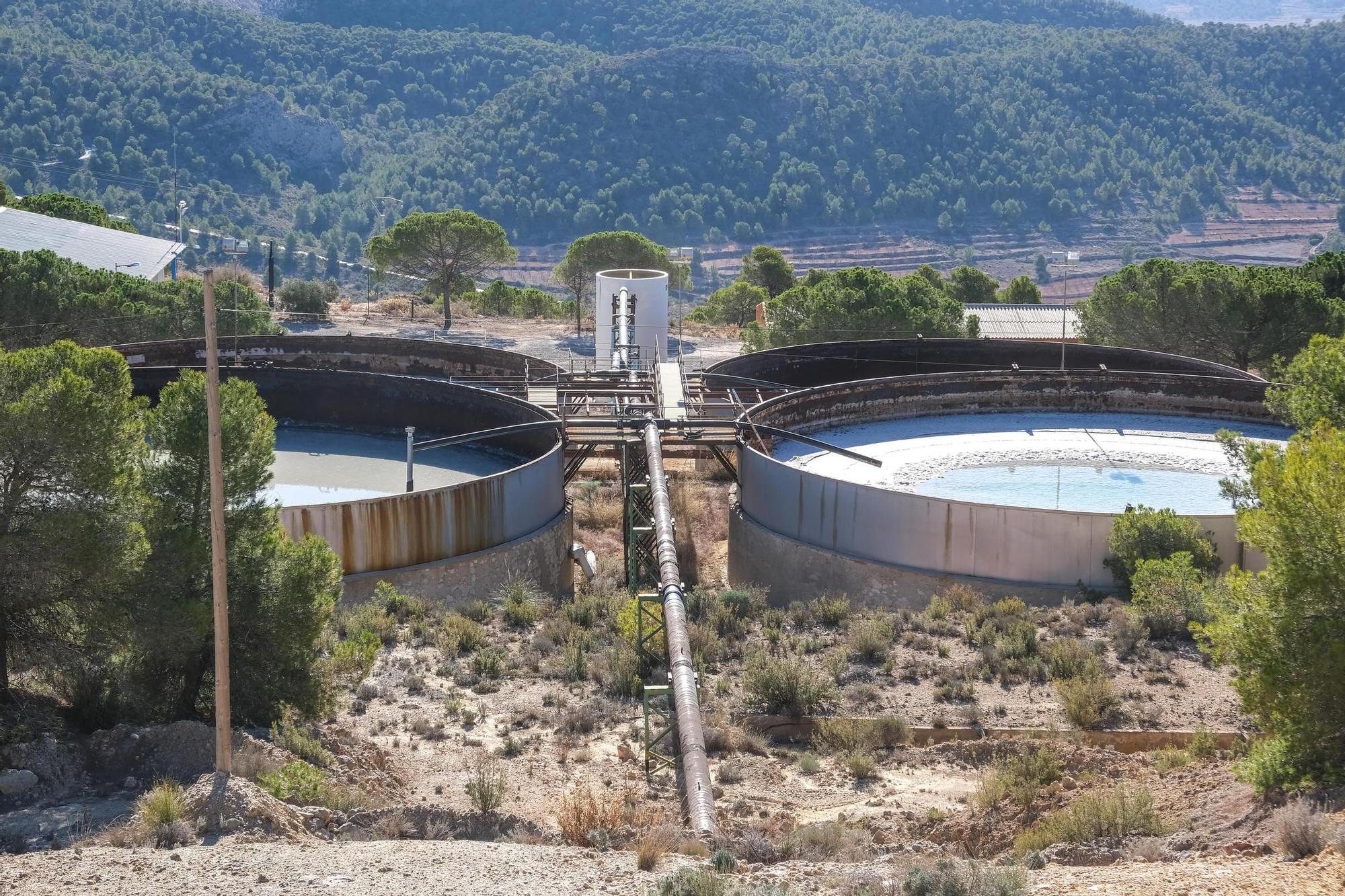 Así es el salmueroducto que traslada sal desde Pinoso hasta las Salinas de Torrevieja