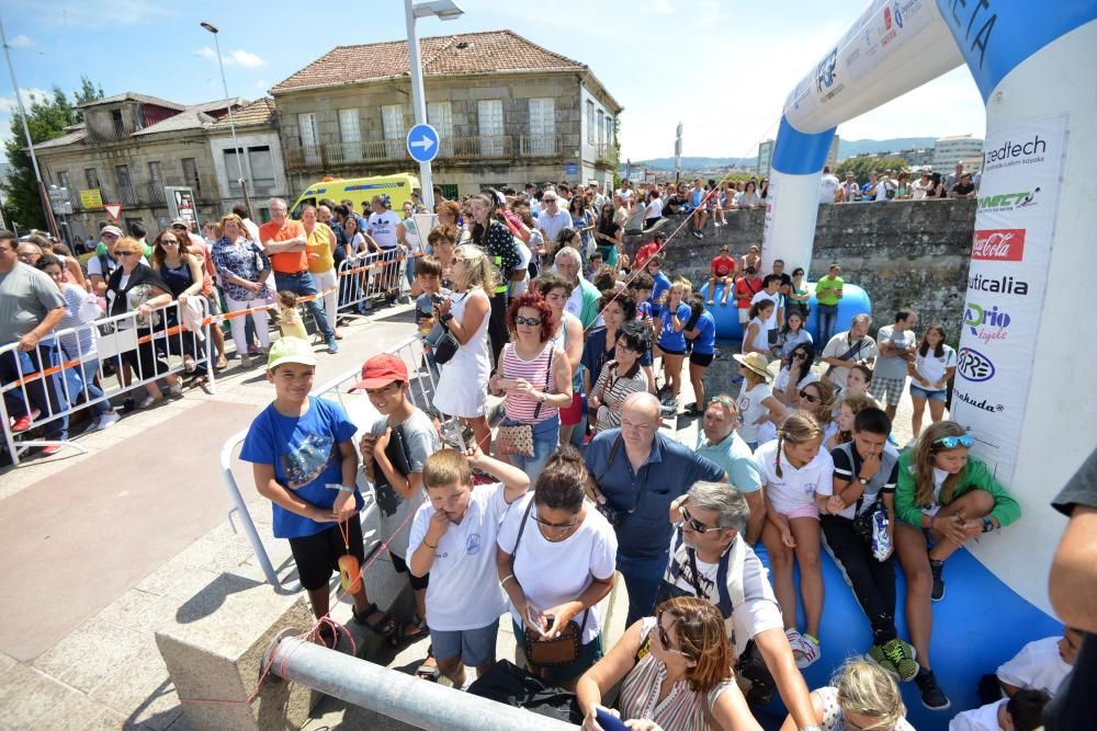 Las piraguas ''toman'' la Ría de Pontevedra