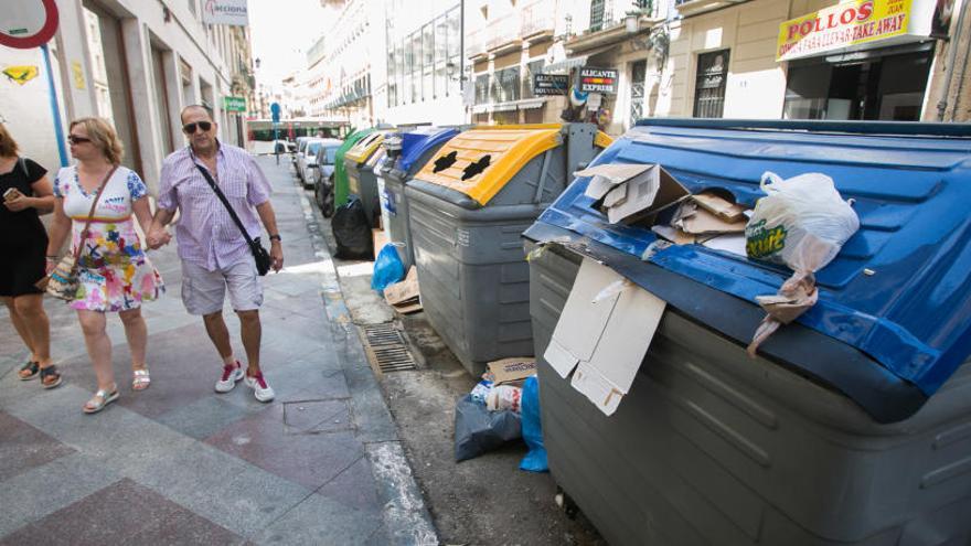 Alicante es la ciudad peor valorada por los vecinos en gestión de residuos