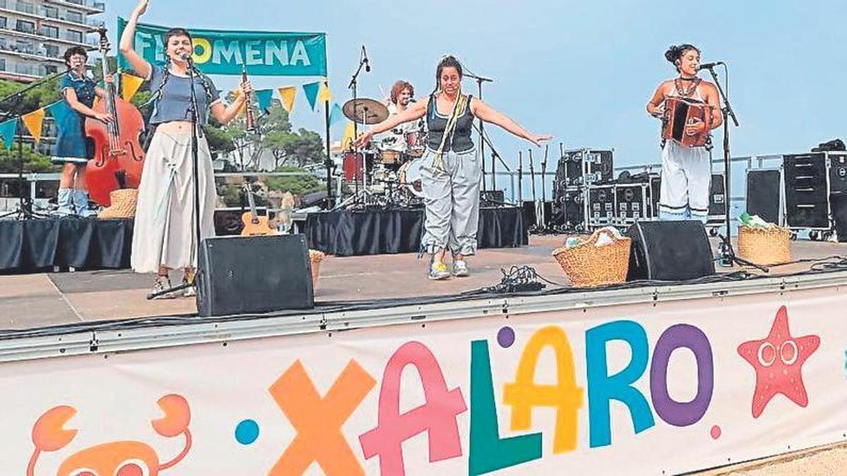 El grup Filomena, durant la seva actuació al Festival Xalaro de Platja d’Aro.