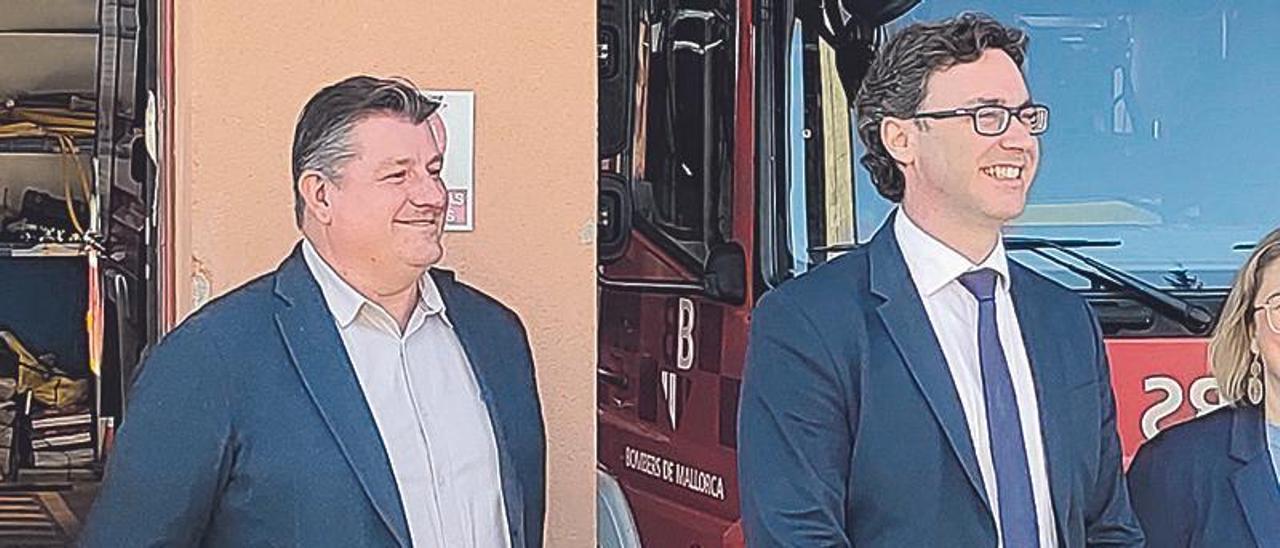 El destituido Juan Antonio Serra Ferrer junto al vicepresidente Antoni Costa.