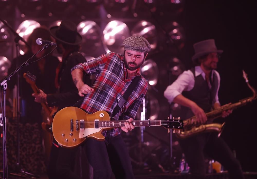 Leiva desata los “Monstruos” de su último disco en el Auditorio Mar de Vigo