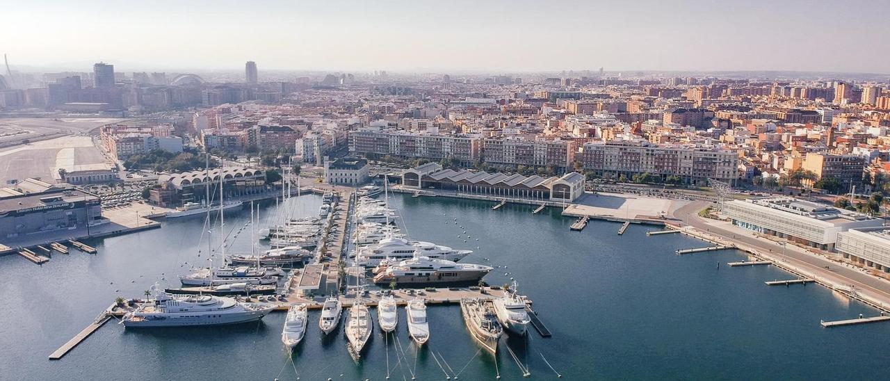 La Marina de València mantiene su actividad normal.