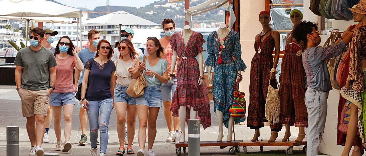 Turistas en la Marina esta semana.