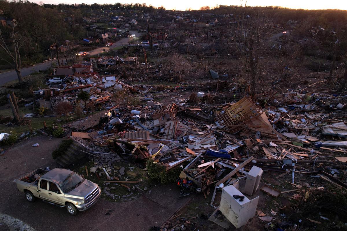 La oleada de tornados en Estados Unidos deja al menos 29 muertos