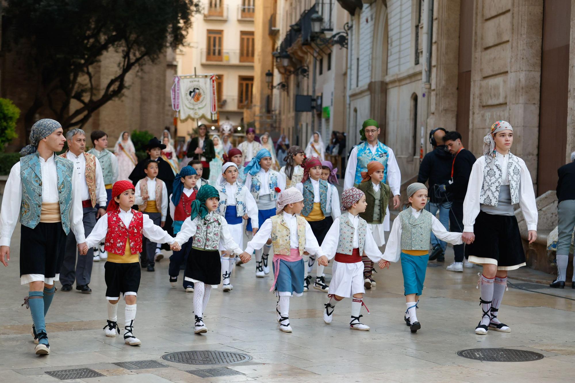 Búscate en el primer día de la Ofrenda en la calle San Vicente entre las 18:00 y las 19:00