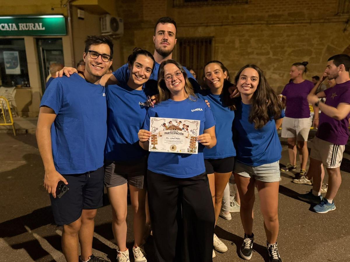 Grupo participante en las actividades de Fuentes de Ropel.