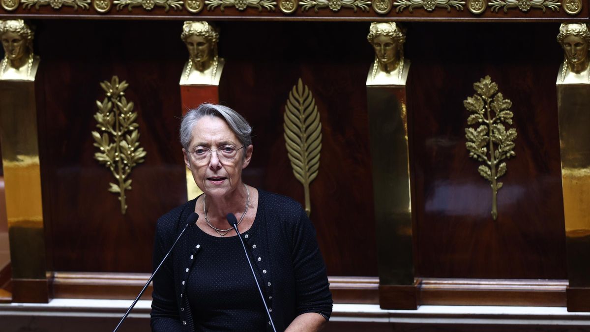 La primera ministra francesa, Élisabeth Borne, en la Asamblea Nacional.