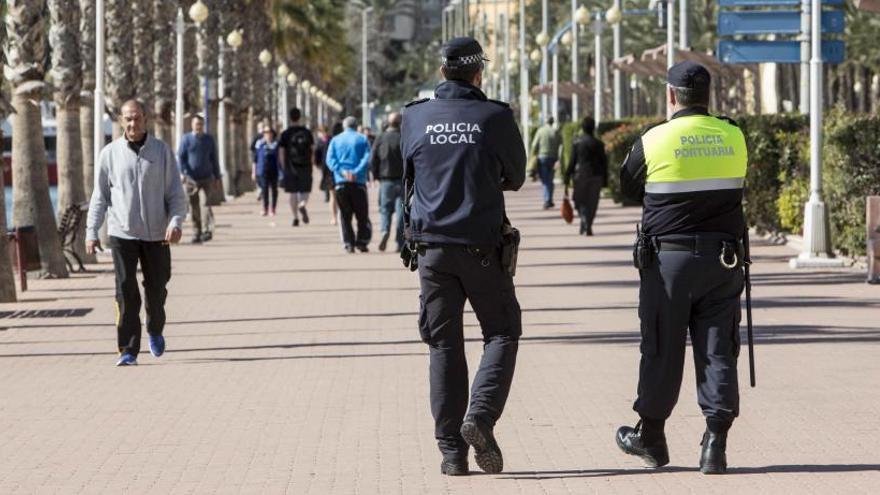 La Policía del Puerto pide chalecos anti-pinchazos para combatir la delincuencia