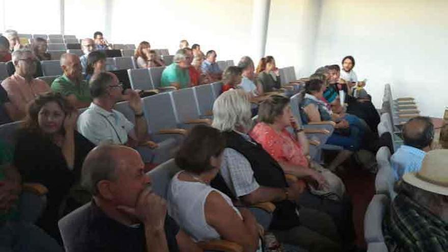 Asistentes a los actos celebrados ayer en San Vitero.