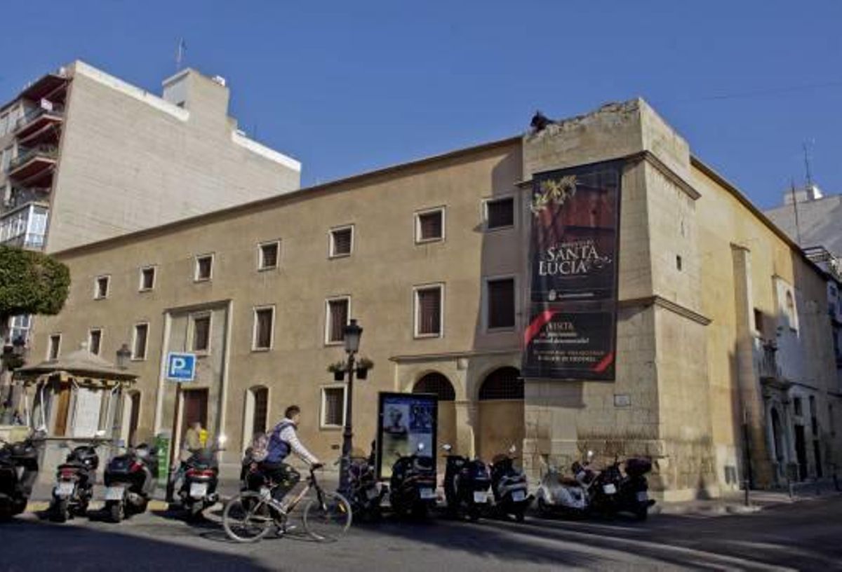Un paseo lleno de historia y de terrazas