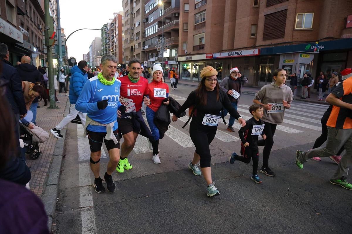 ¡Búscate en las imágenes de la San Silvestre de Cáceres!