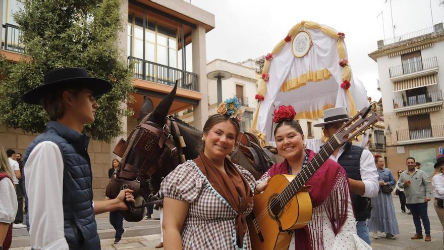 La Carreta Solidaria del Rocío recorre las calles de Córdoba en busca de ayuda para los más necesitados