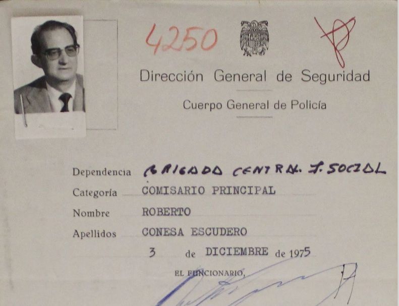 Expediente del comisario Roberto Conesa, una de las principales figuras de la Brigada Político Social y conocido torturador de opositores al régimen.