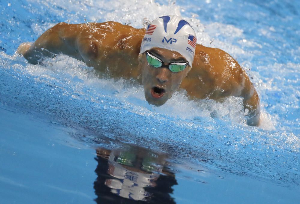 COMPETENCIA DE NATACIÓN