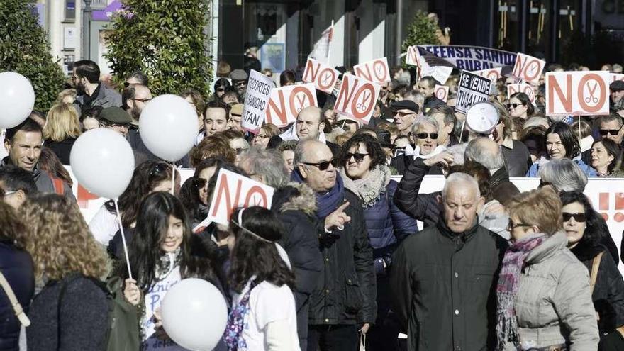 Concejales del PSOE y de IU en la manifestación del sábado en Valladolid.