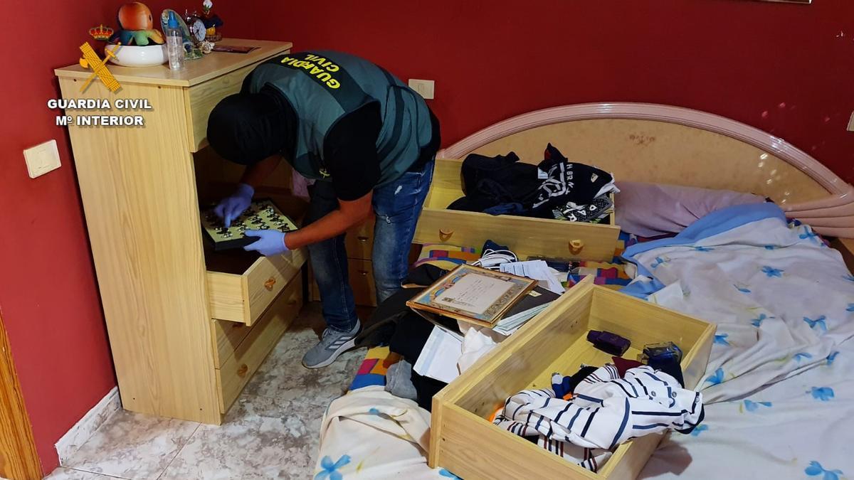 Registro de una vivienda en Vecindario en la operación 'Gertrude'.