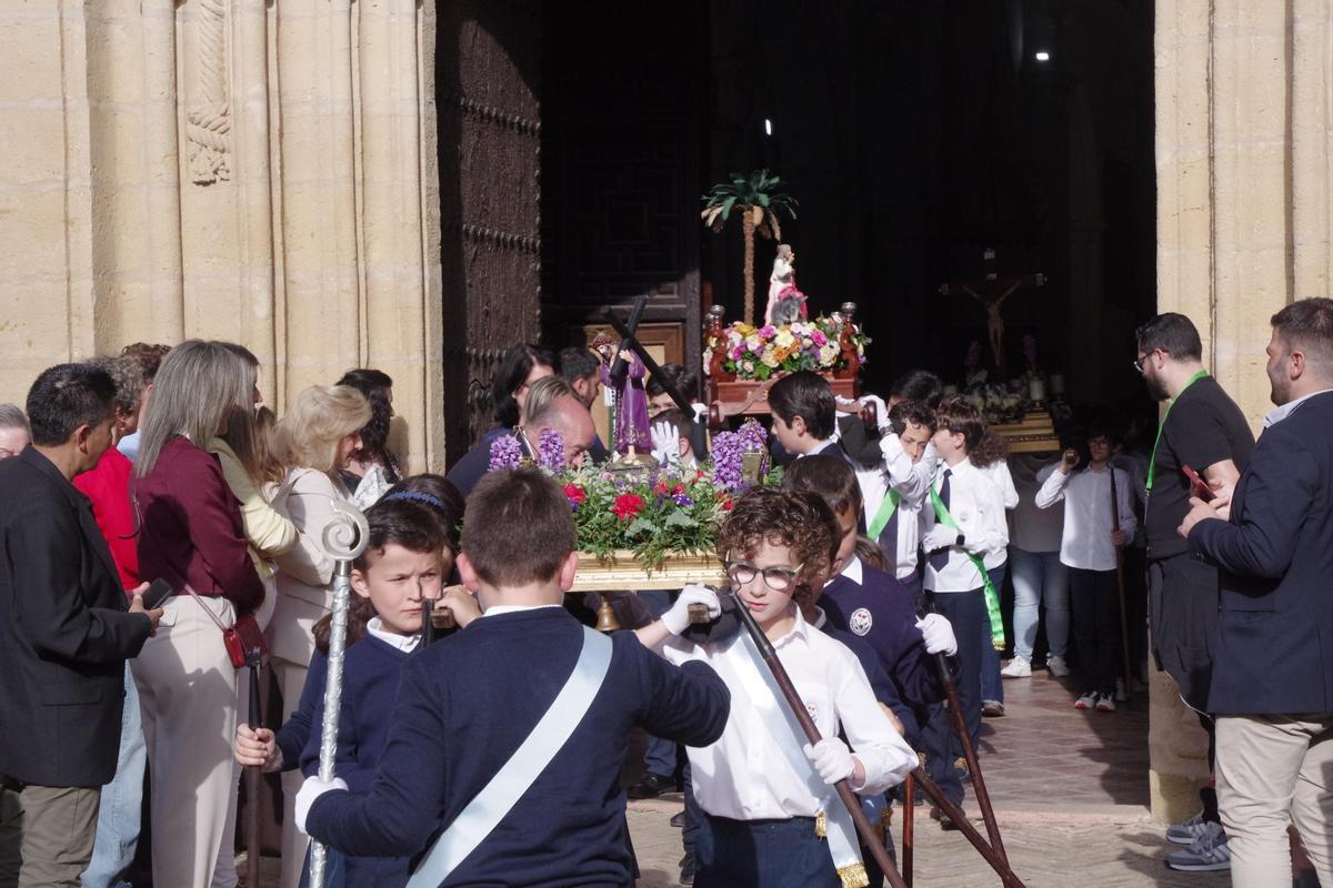 Fotos de la procesión de tronos chicos de Antequera