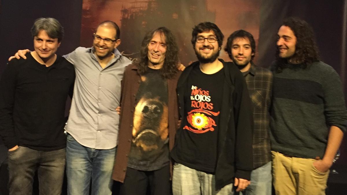 Robe, con su grupo de músicos extremeños en Madrid en 2016