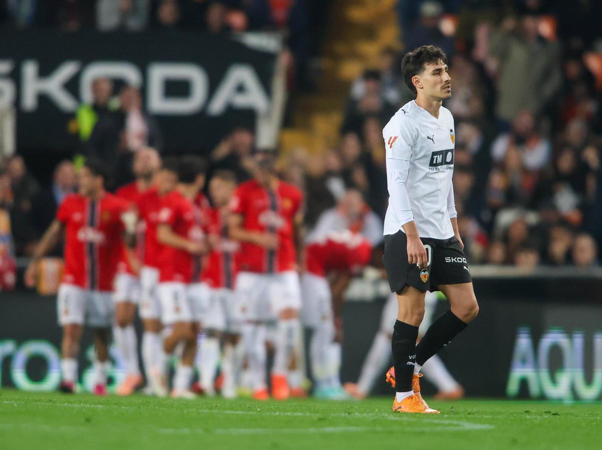 Imagen del partido del Valencia CF después de recibir el gol del Mallorca