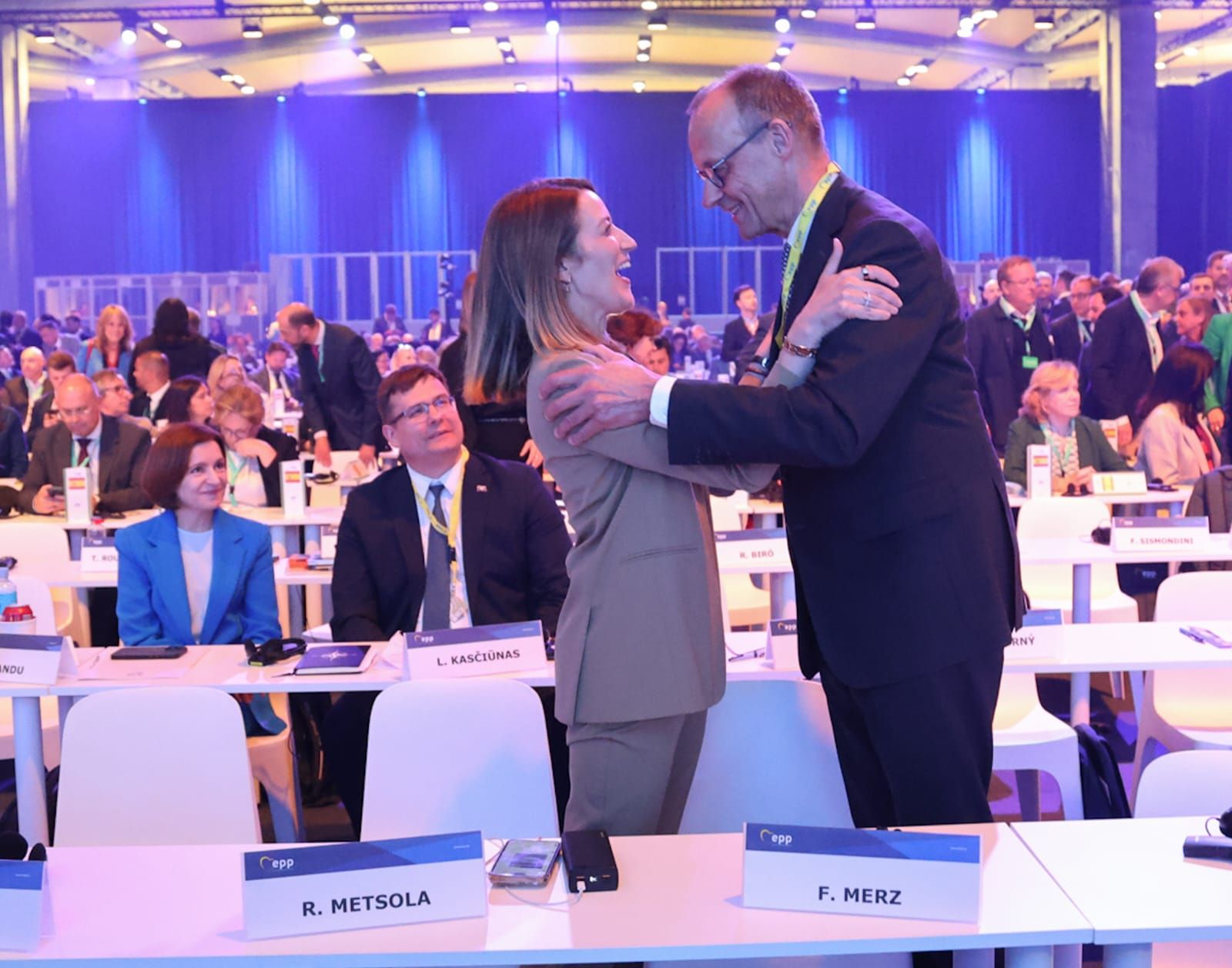 La primera jornada del congreso del PPE en València, en imágenes