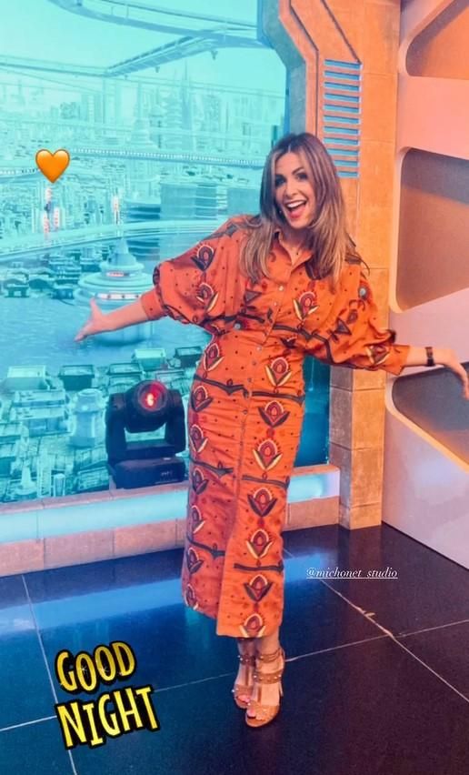 Nuria Roca, con un vestido con bordados de Michonet
