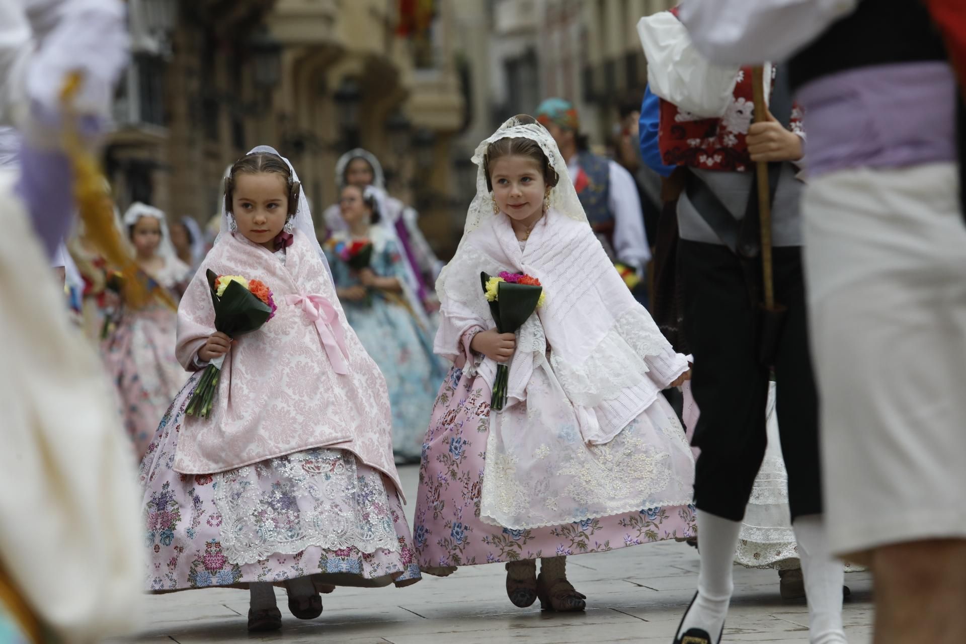 Búscate en el primer día de Ofrenda por la calle Quart (entre las 115.30 y las 17.00 horas)