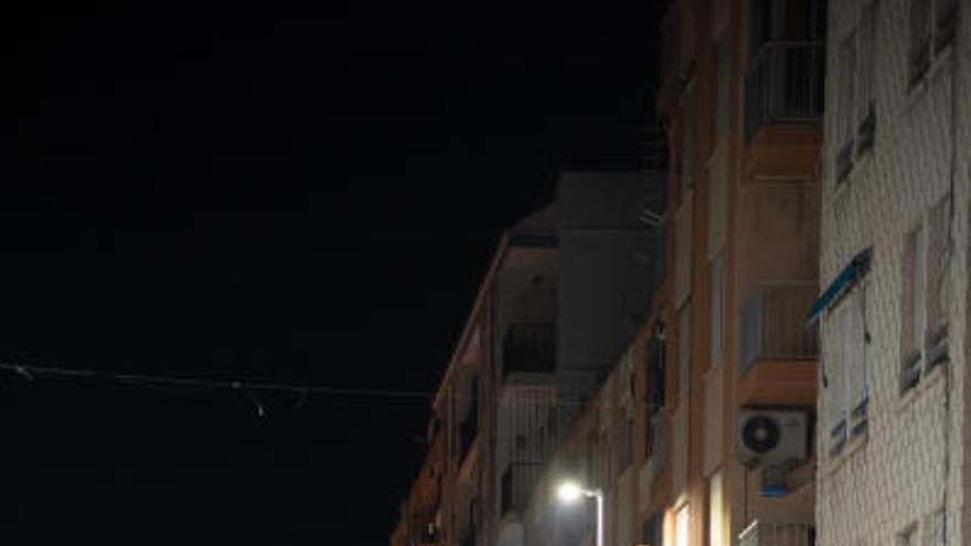 Carlet reduce la potencia lumínica en las calles para ahorrar energía durante la emergencia climática