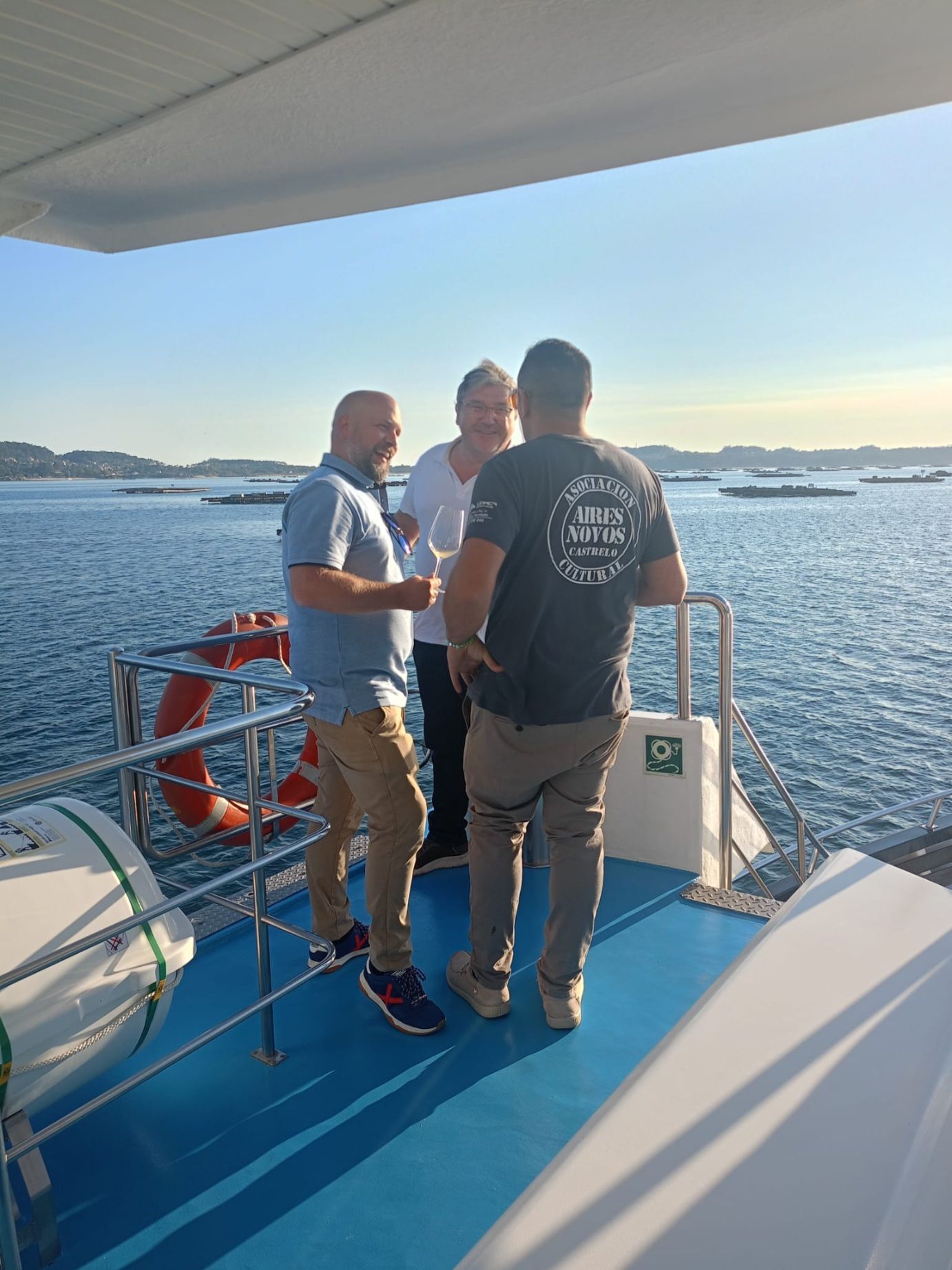 La ruta de «Viños singulares polo mar» a bordo del catamarán «Gran Cormorán Jet», esta tarde-noche.