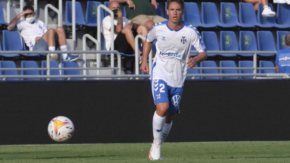 Pablo Larrea, jugador del CD Tenerife.