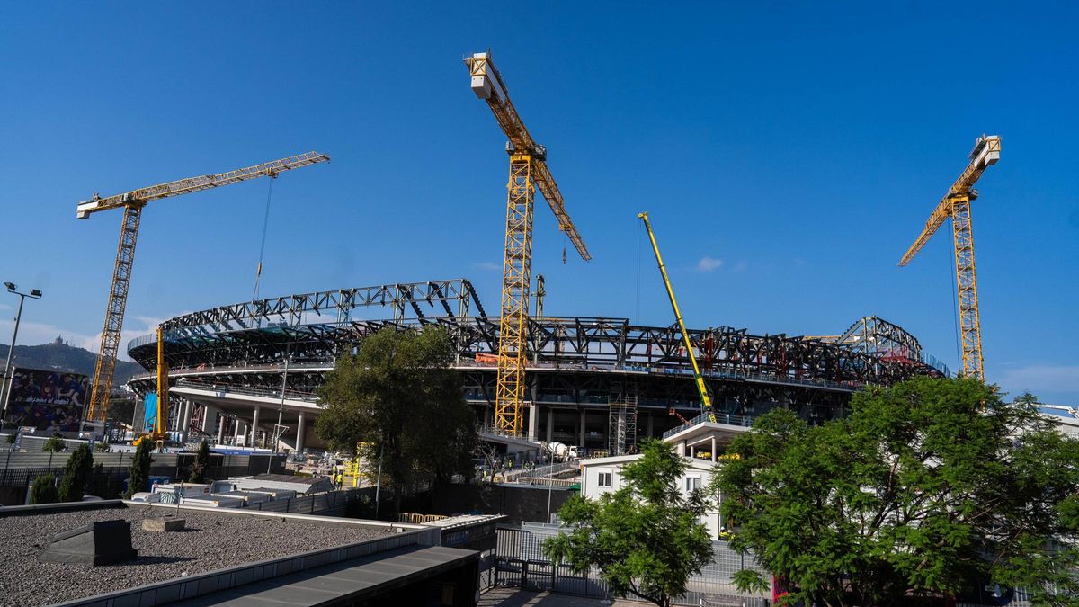 El Camp Nou, en obras este julio pasado en Barcelona.