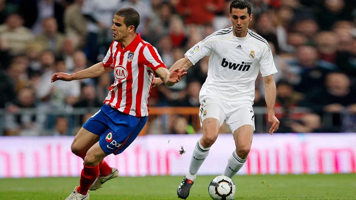 Álvaro Arbeloa, durante el derbi en el que marcó un gol al Atlético.