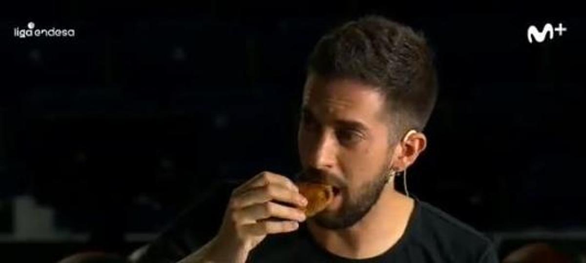 Sadiel Rojas trolea a Broncano con un paparajote