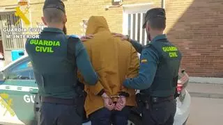 Cazan 'in fraganti' a tres ladrones en un intento de robo en Benicàssim