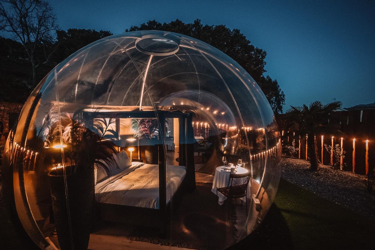 Una de las habitaciones de "Burbujas del Sella"