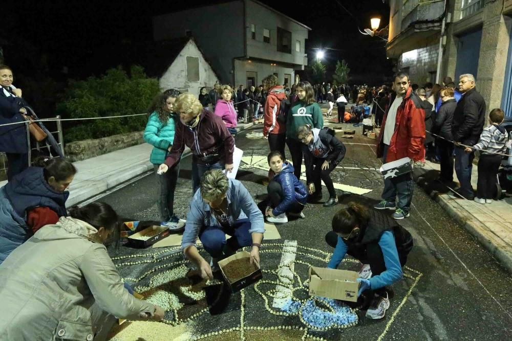 Últimos preparativos de Corpus Christi de Ponteare