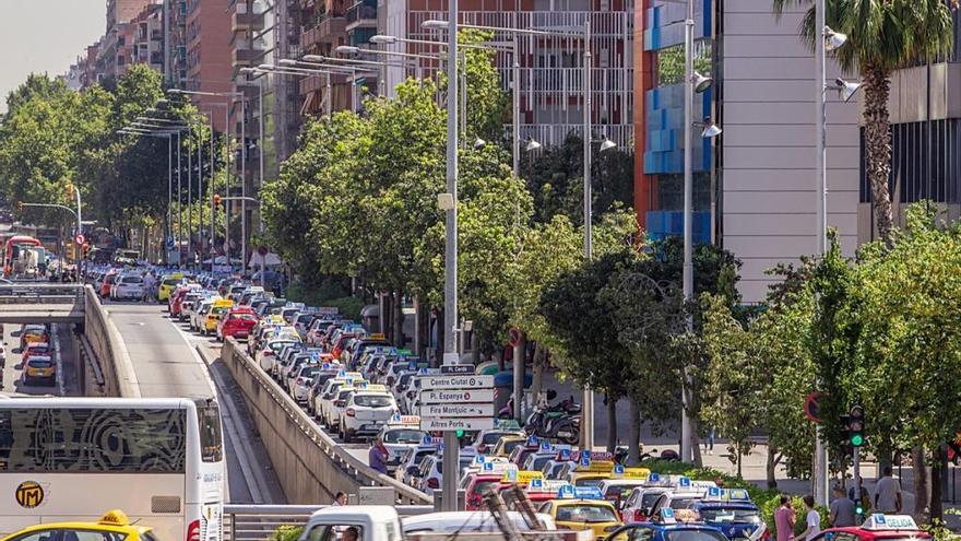 Les autoescoles de Barcelona es manifesten