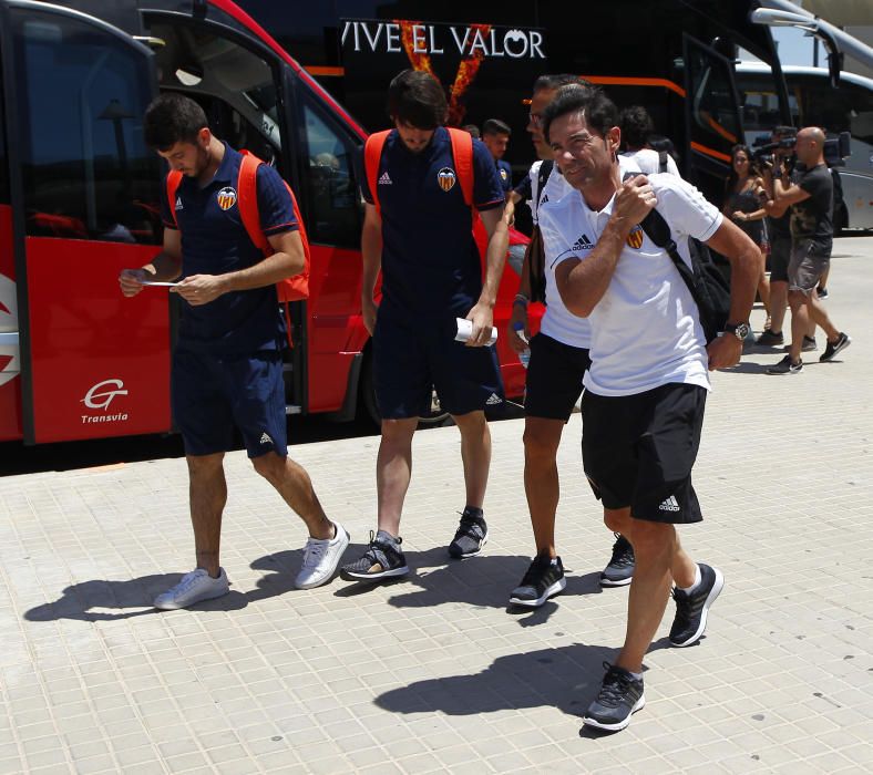 El Valencia CF pone rumbo a Évian-les-Bains