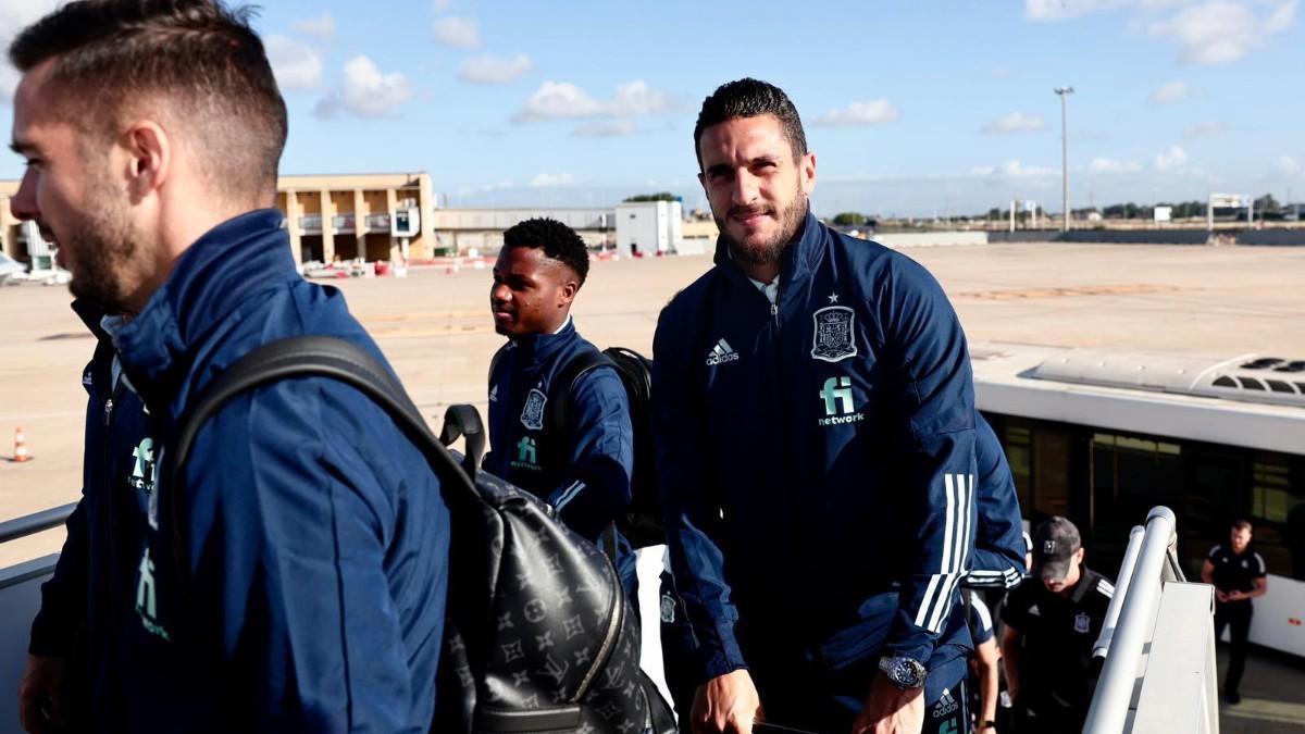 La Selección, cogiendo el avión rumbo a Praga